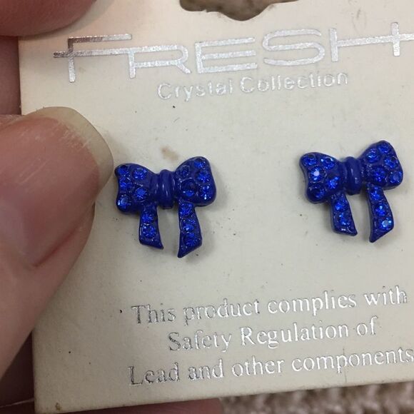 Fresh blue crystal bow earrings - Picture 2 of 4